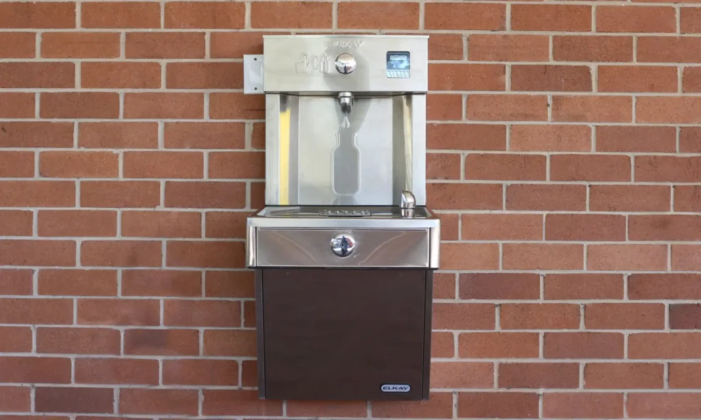 Civiq drinking fountain and water refilling station installed at Epping Boys High School