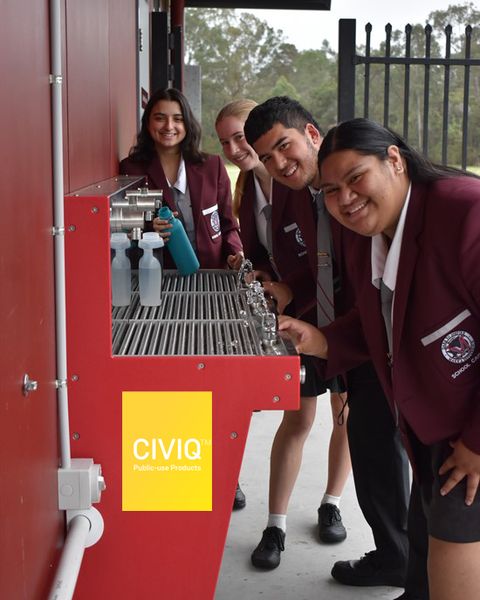 Students at Marsden State High School drinking and refilling their water bottles using CIVIQ Aquafil Hydrobank
